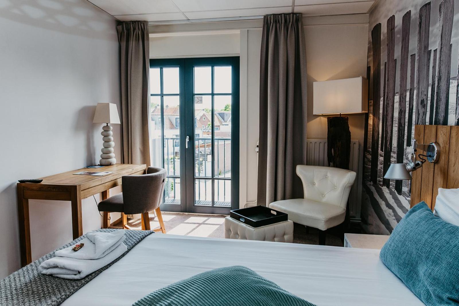 Romantik Badhotel Renesse Eksteriør bilde